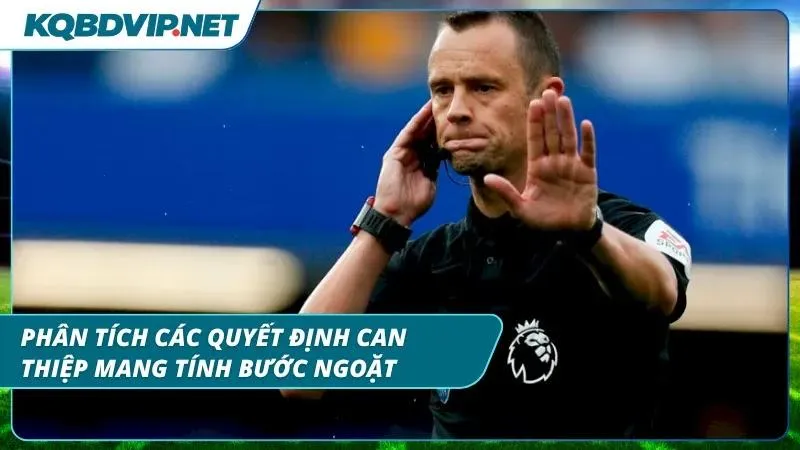 Cảm xúc hụt hẫng của ban huấn luyện khi bàn thắng bị từ chối vô cùng đáng tiếc